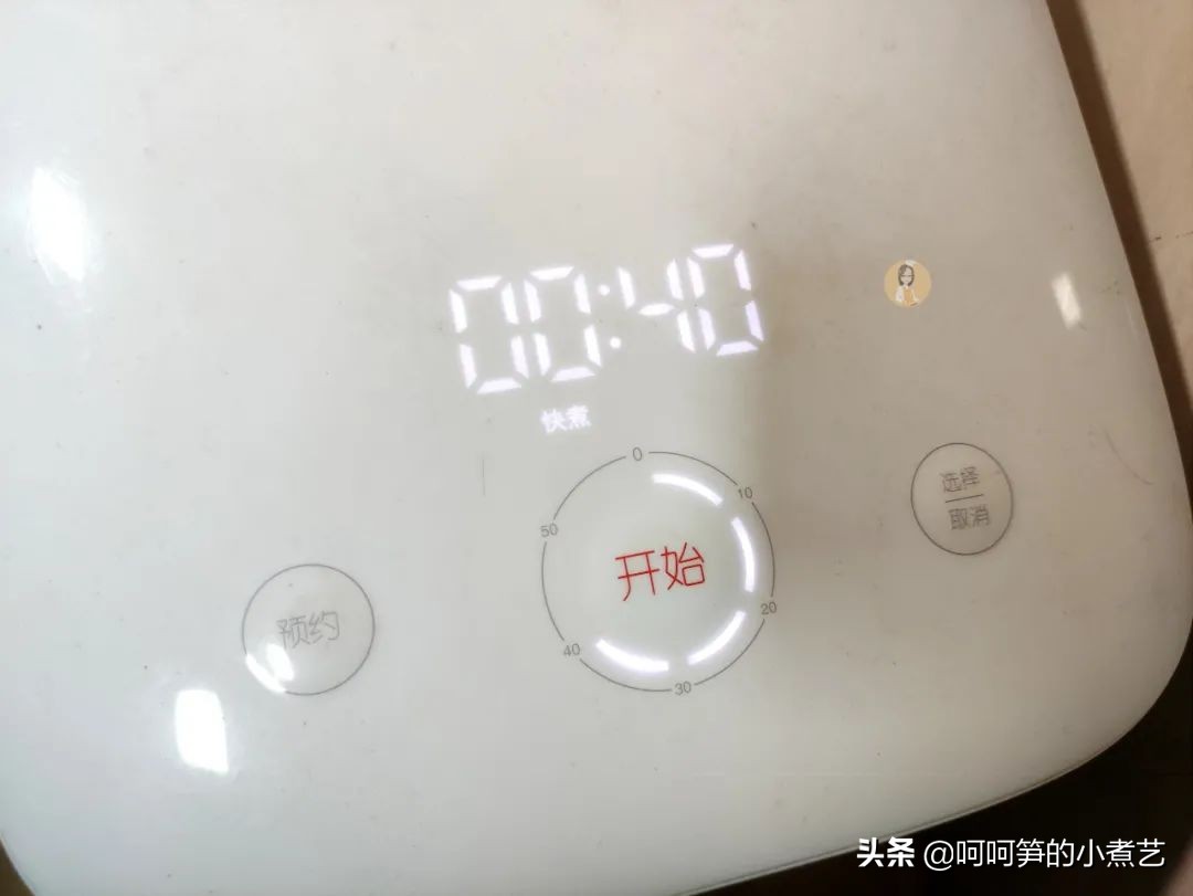 只要电饭煲就能做的咖喱饭，简单又好吃，快手还美味，适合新手党