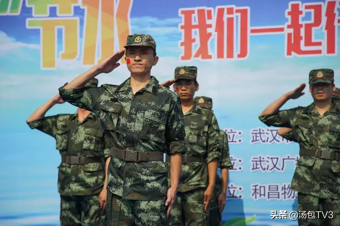 社区居民自排自演的情景朗诵《水之歌》《呼唤》,让人感动到哭……