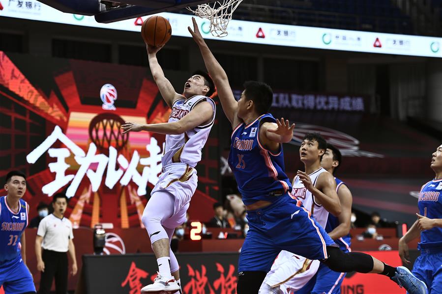 为什么cba球员没肌肉(为什么感觉国内篮球运动员的技术动作和 NBA 球员不太一样？)