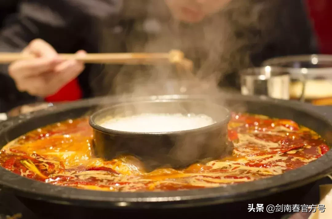 火锅配酒,快乐常有
