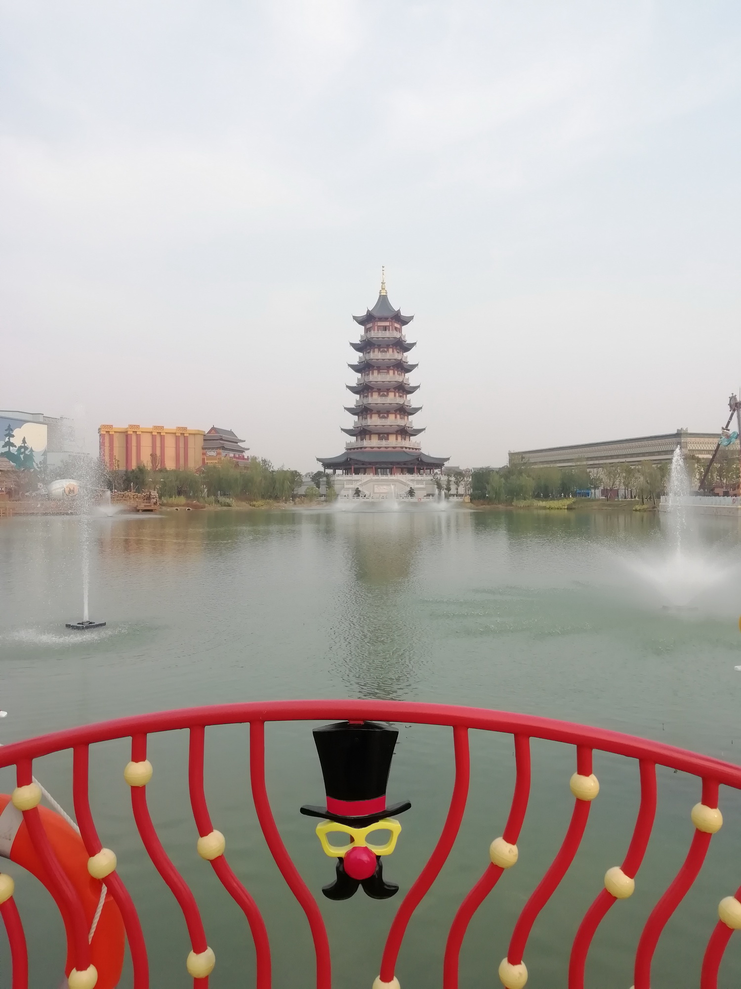 湖北国庆十大热门景区，荆州占据2席，主题乐园成新宠