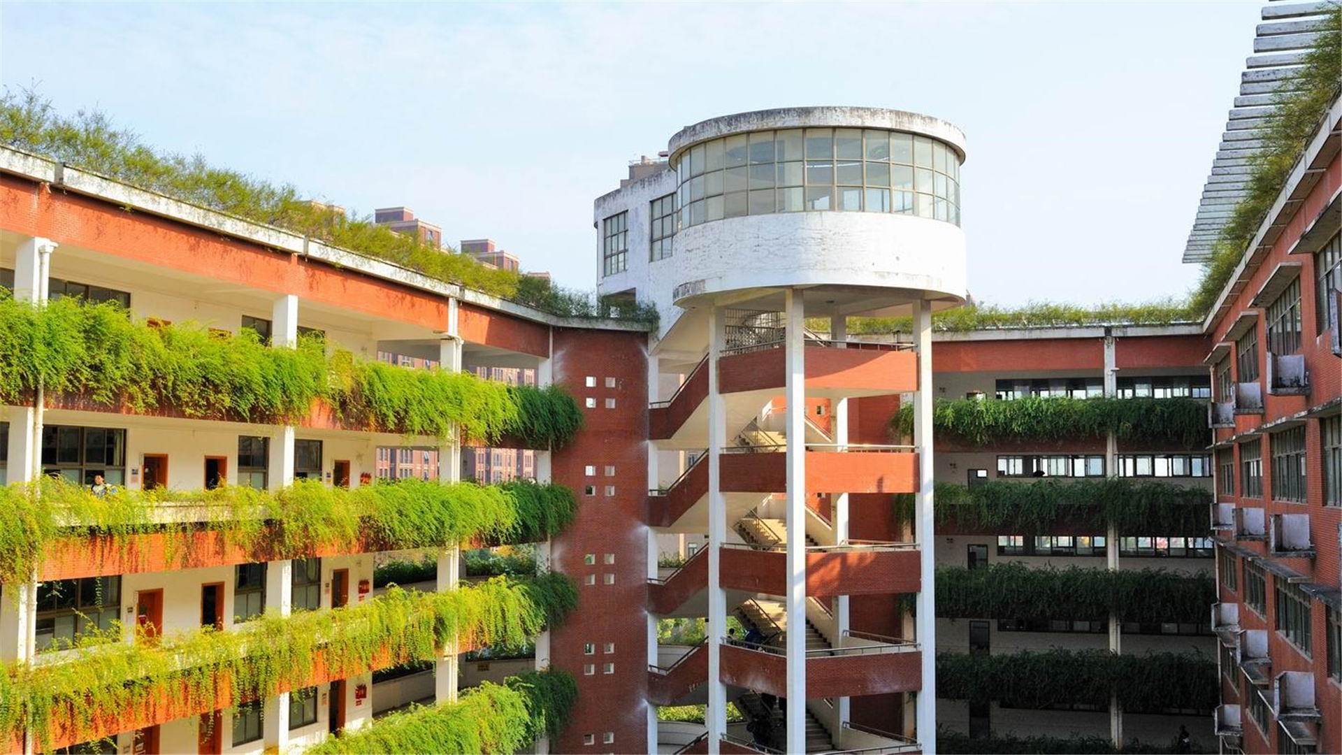 湖南长沙这3所“民办”中学，录取要求高，学费低