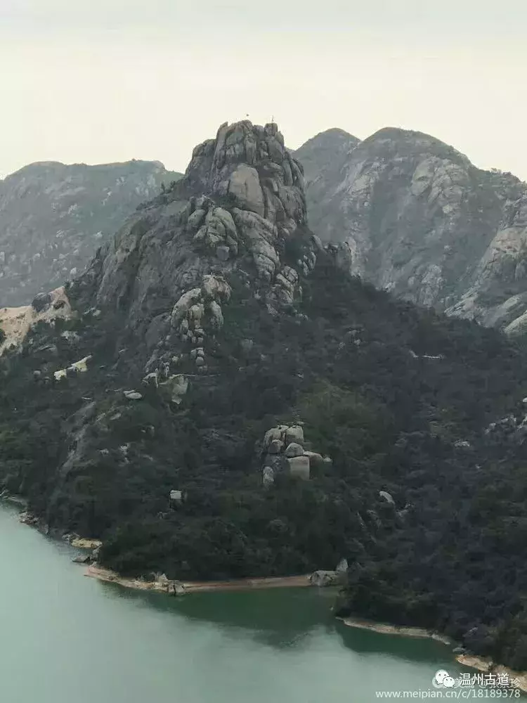 孤峰傲影:百家尖丨山色秀丽,景色无边