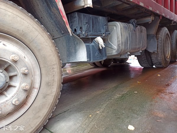 實(shí)拍1年半的二手柳汽H7自卸車，車況良好買到手就能掙錢