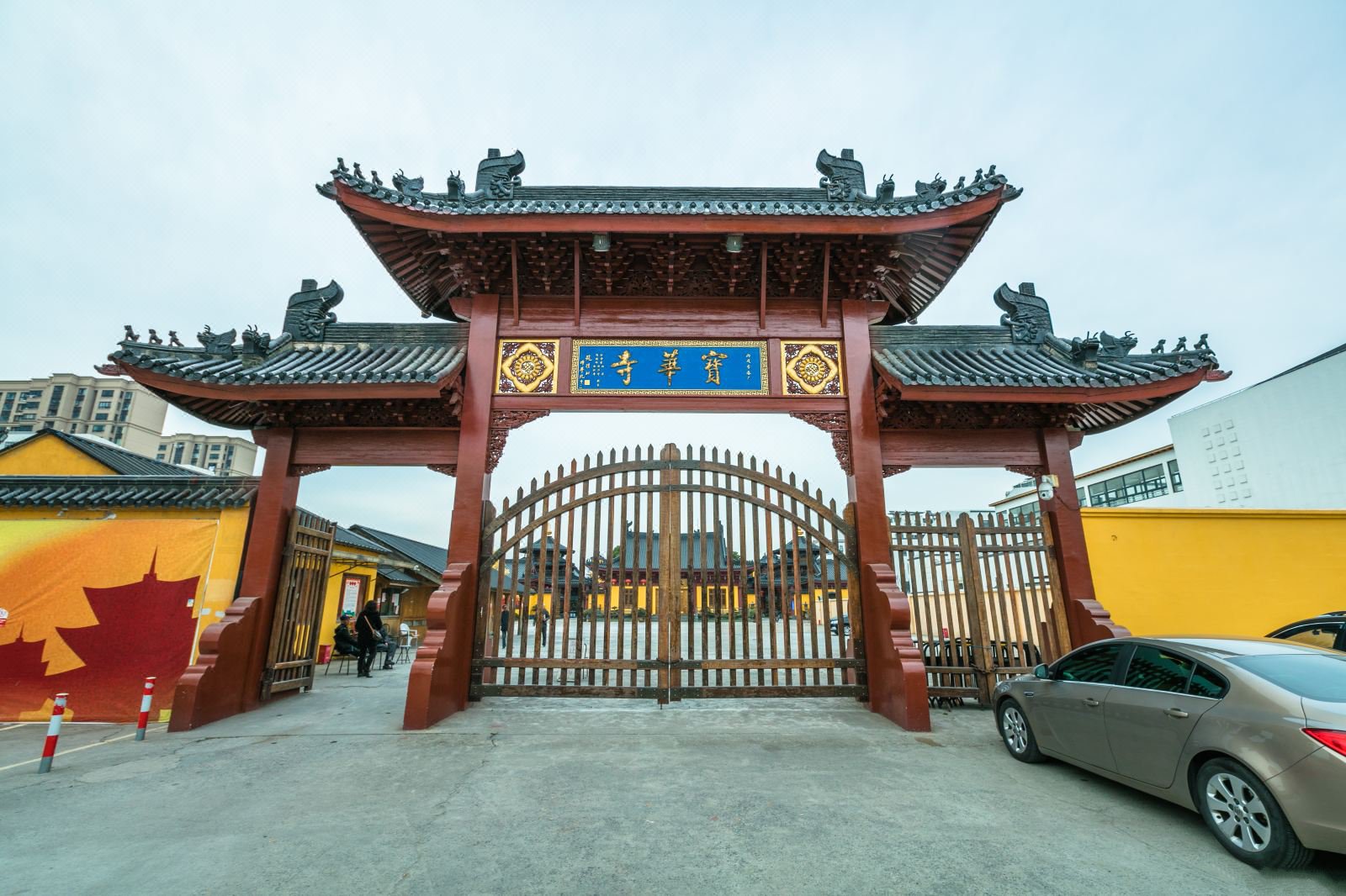 上海寺庙简介20座， 据说前十座祈福灵验，附上海168座寺庙名录