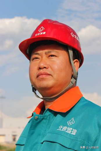 2001届大学毕业生赵德刚向母校东北林业大学的毕业20年述职