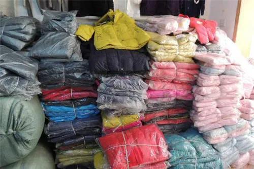 廢舊衣服回收，如何達到月入過萬？最靠譜的收購與銷路怎么找