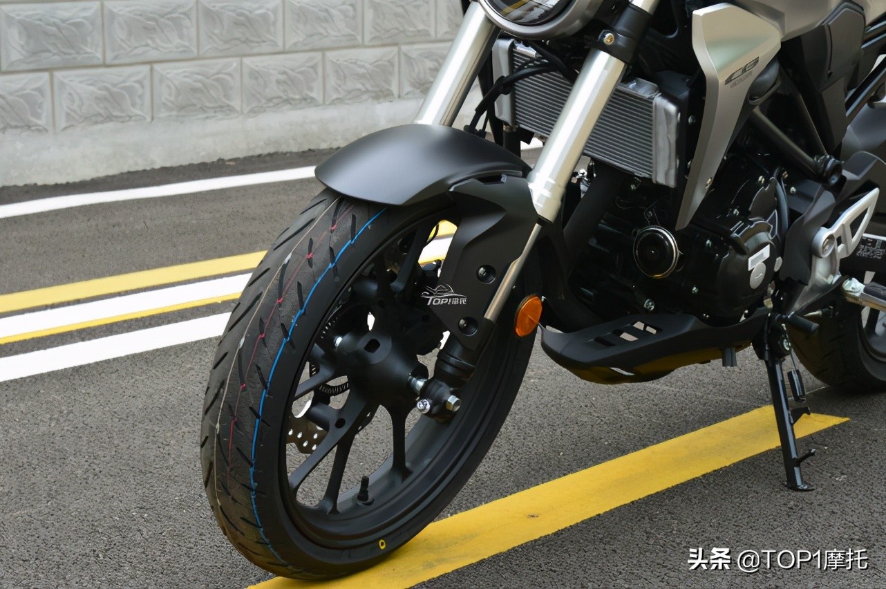 被价格掩盖了实力！本田CB300R骑行体验 完美的入门级街车