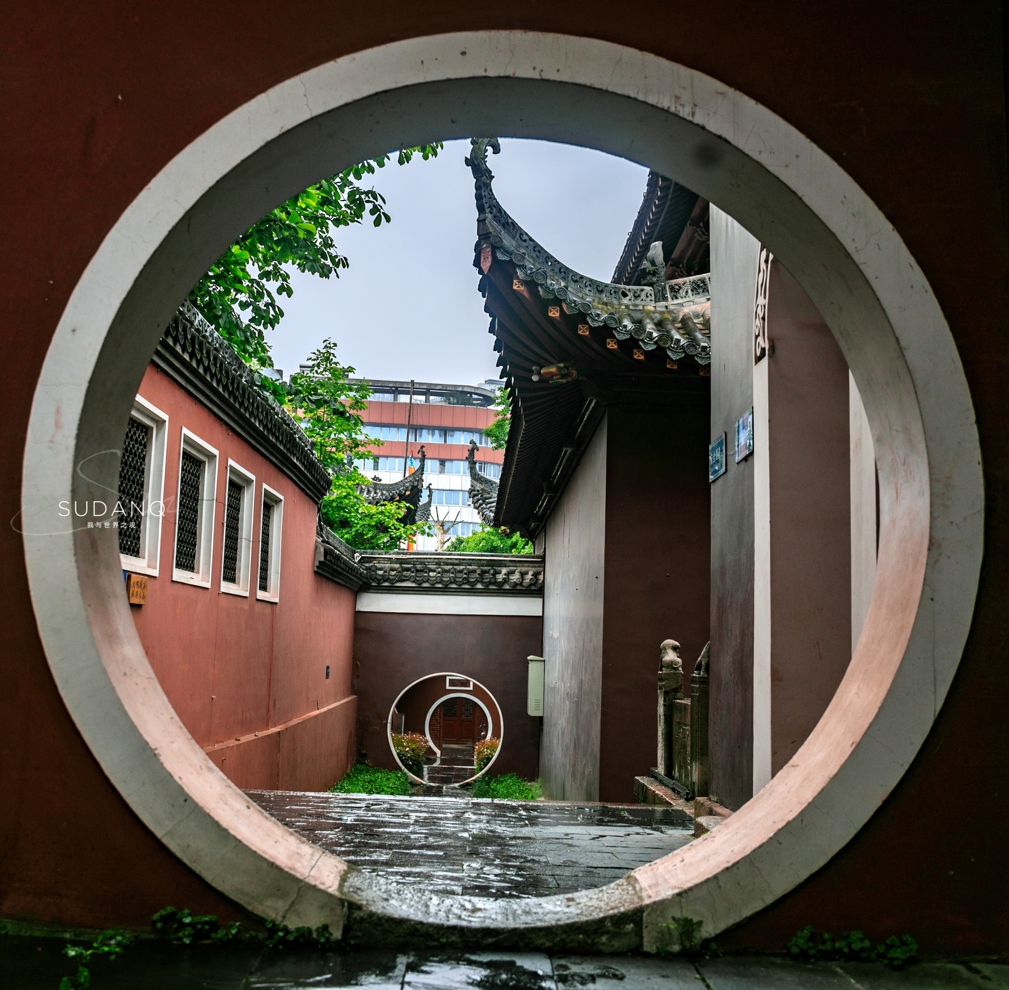 武汉这座道观建筑群在国内堪称"唯一",藏有三绝,雨天极为幽静