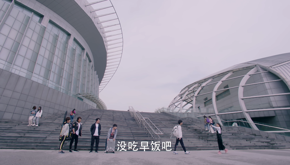 从时间、地点、服化、道具解析，影视拍摄，为什么很多穿帮镜头？