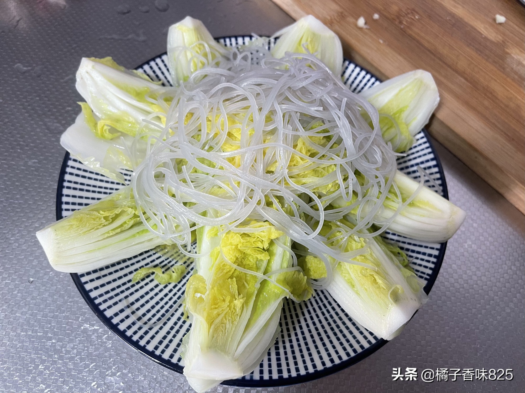 蚝油蒜蓉娃娃菜的做法（低脂少油烟十分钟就能上桌）