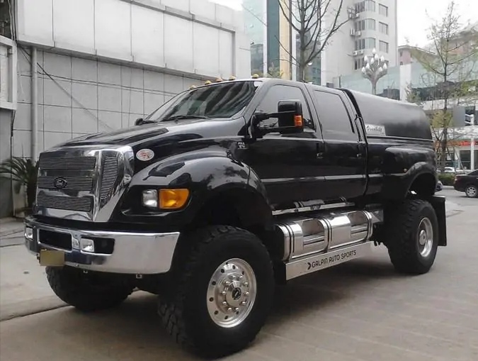 nba哪些人有跑车（NBA球员的座驾：姚明太低调，库里钟爱保时捷，拉文买碟中谍同款）