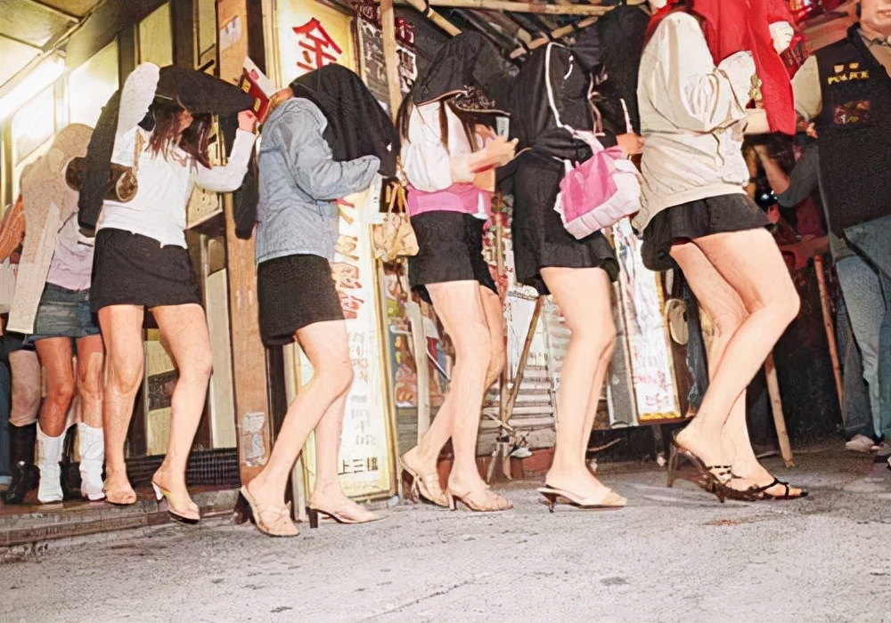 26万人围观性侵犯，韩国18年扫黄打非，为什么越扫越黄？