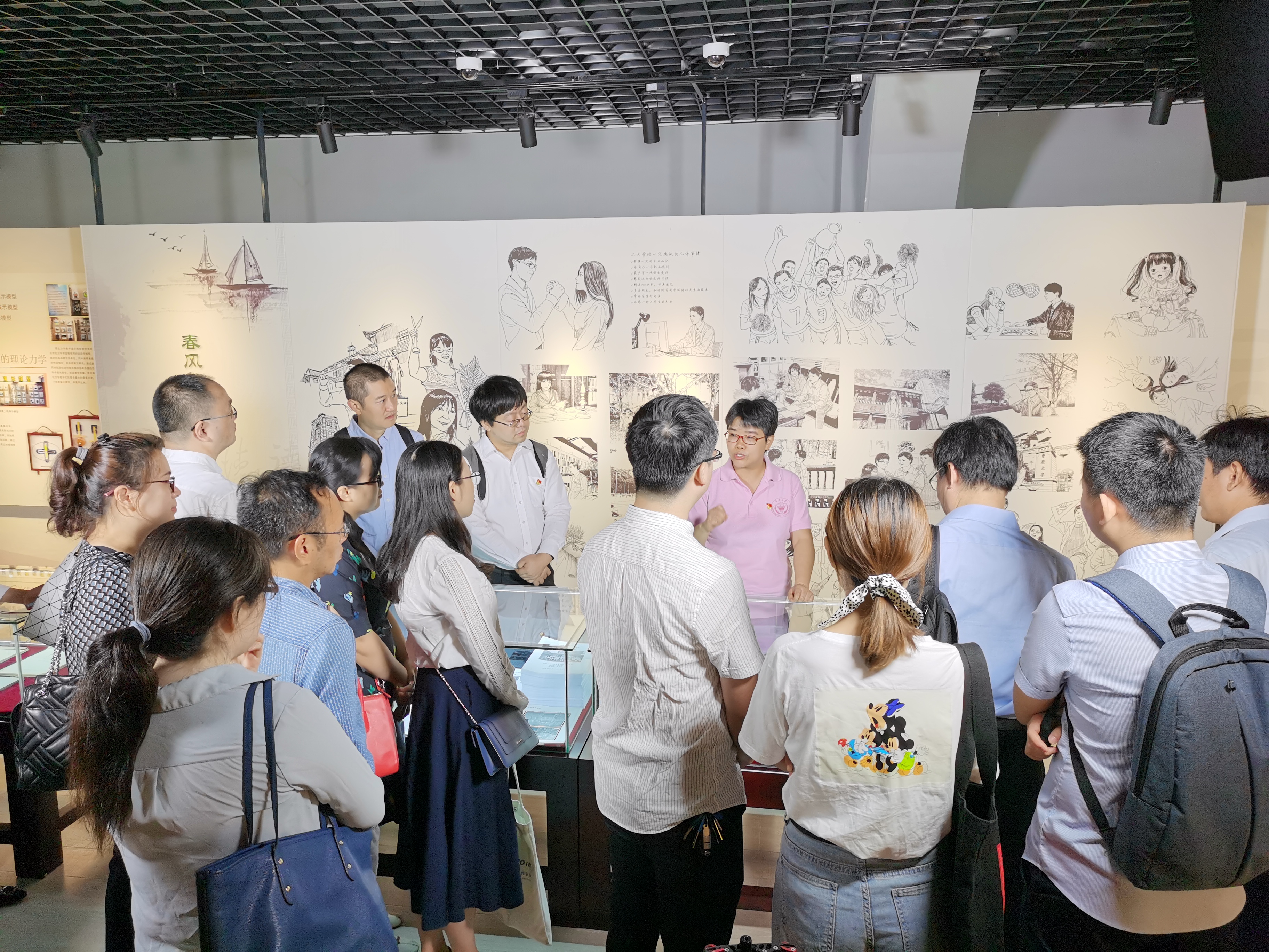 “全国最美高校辅导员”袁利：与青春对话，与学子同行