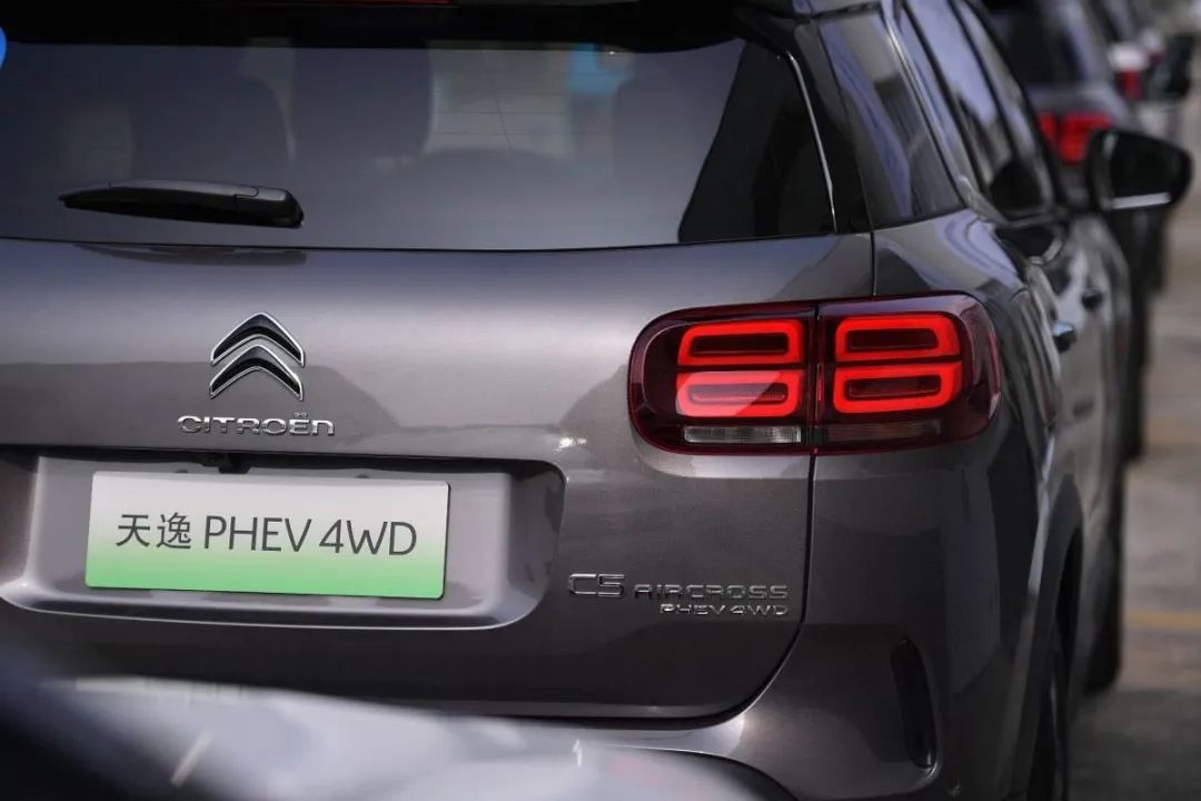 试驾天逸PHEV：原来法系浪漫，也会变得懂中国人