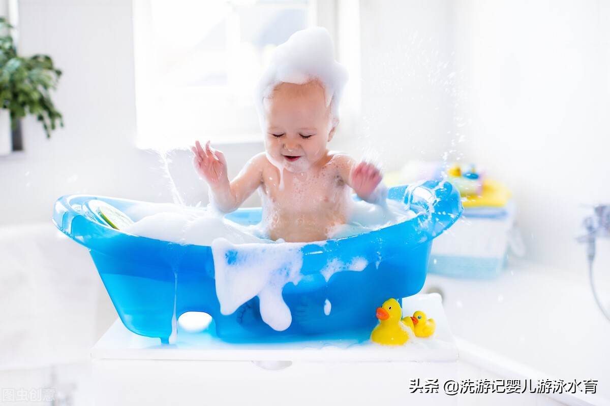 婴儿游泳洗澡馆加盟多少钱？需要啥游泳池？