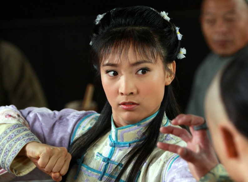 血色湘西女主角是谁(她是白百何的同学,《血色湘西》善良的穗穗,最终