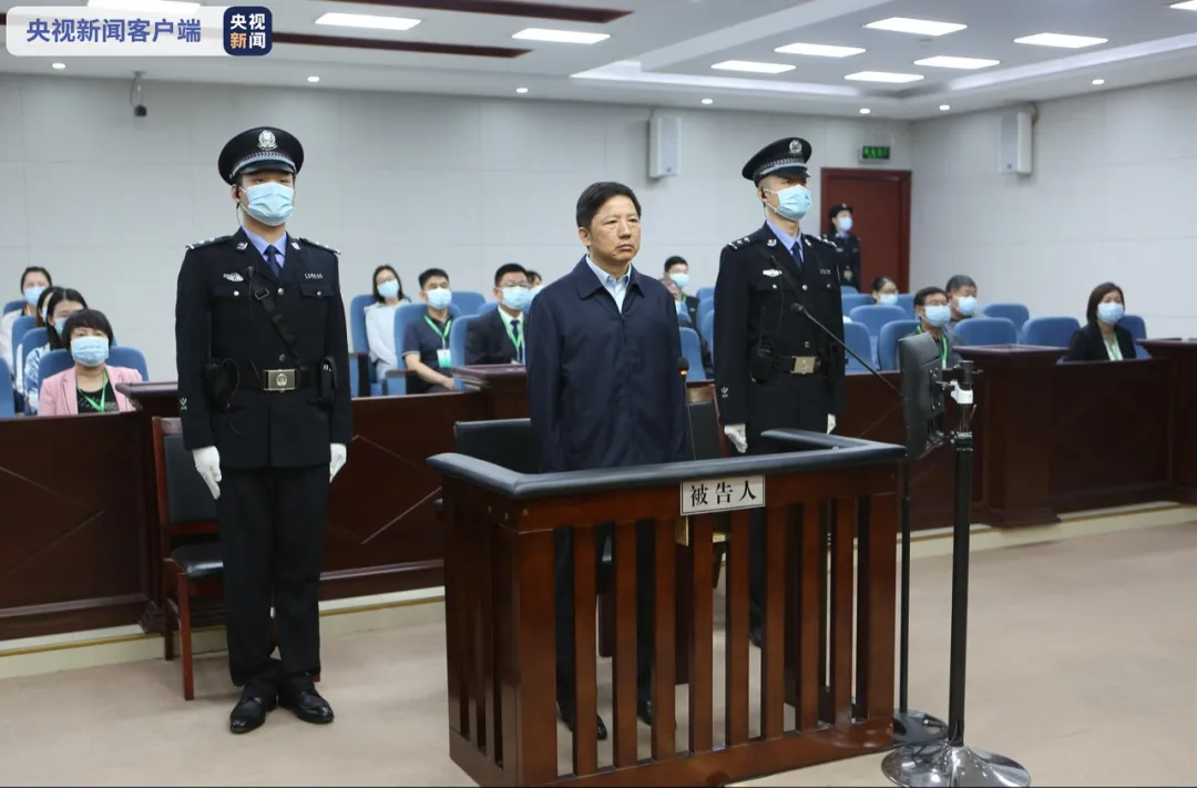 作风霸道、不关爱民警、搞垄断！“警虎”刘新云一案背后的几个细节