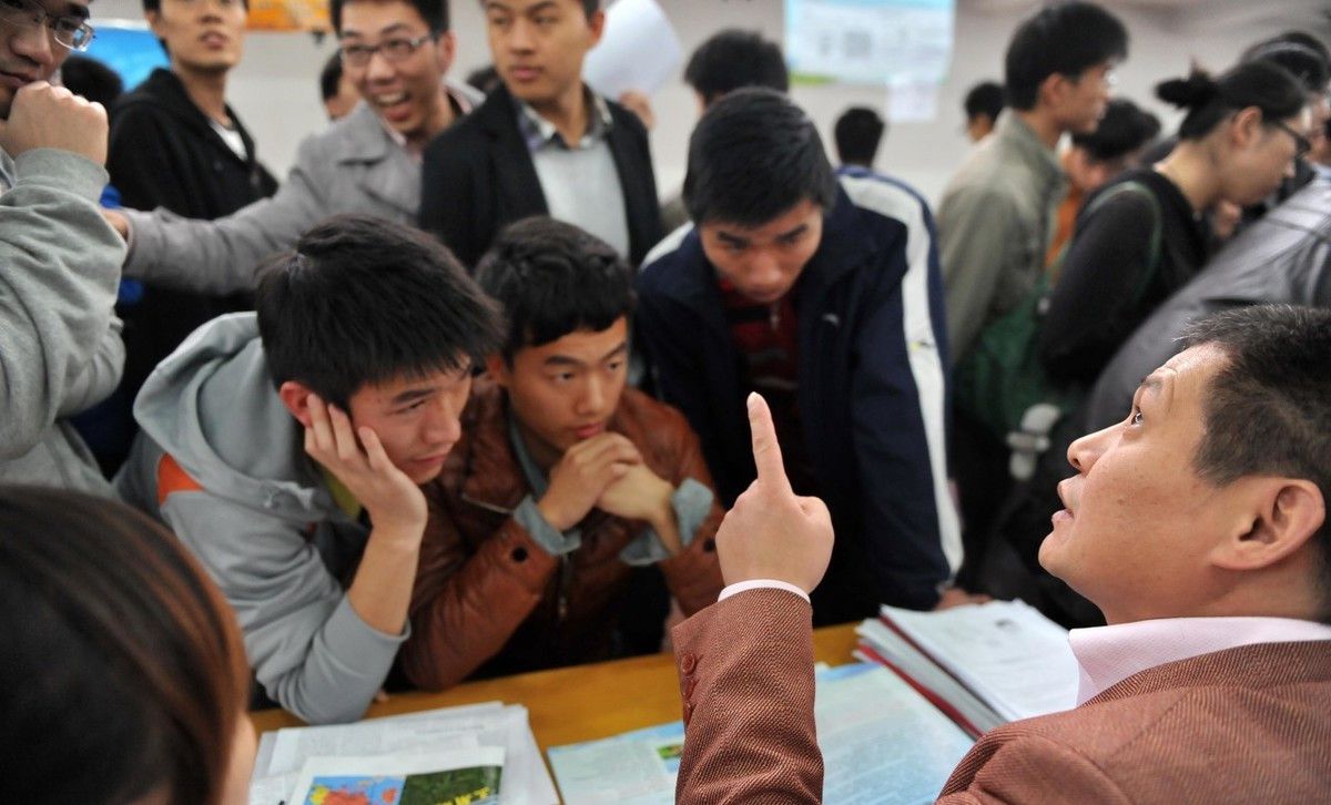 看了眼录取结果，直呼想“转专业”，大学转专业容易吗？