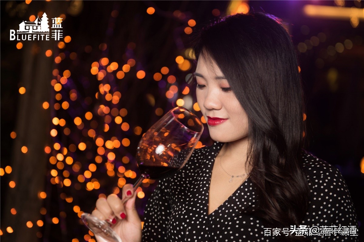 杯酒人生：如红酒般，岁月沉淀，滋味悠长