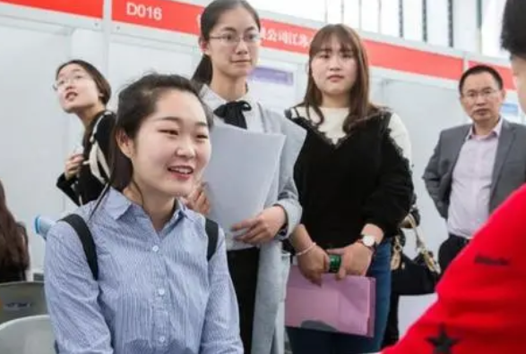 中国烟草迎来扩招，偏爱这3大专业，毕业后年薪可达6位数