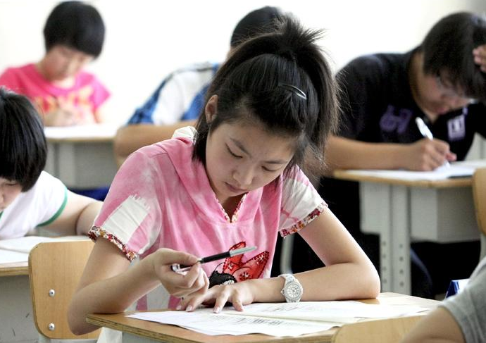 教育部通知，“理综”分值或将降低40分，学生和家长态度不一