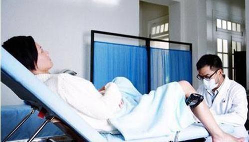 男医生给做“阴超”，是种什么体验？孕妇：比女医生检查得更细致