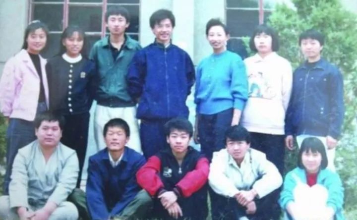 “千面影帝”段奕宏放下了陶虹，娶了个日籍太太
