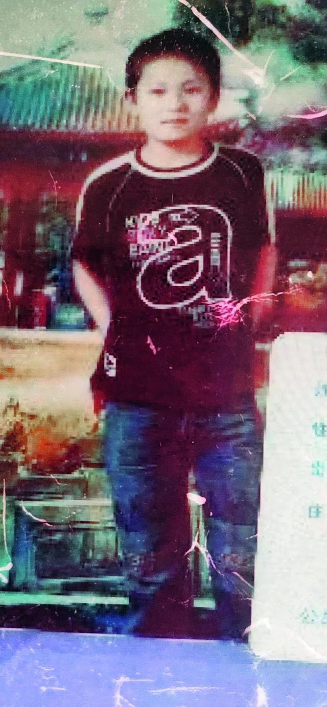 公厕沉尸案主犯再审改判死缓，左德刚妻申诉，死者家属质疑，辩护律师称“和稀泥”