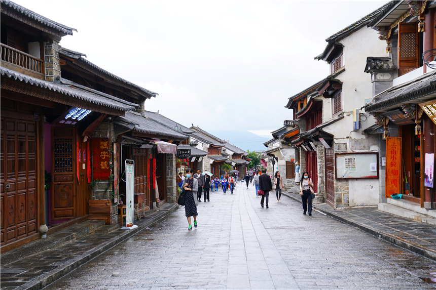 秋日微醺，奔赴大理，温柔秋风中的慢旅行时光，和这家酒店有关