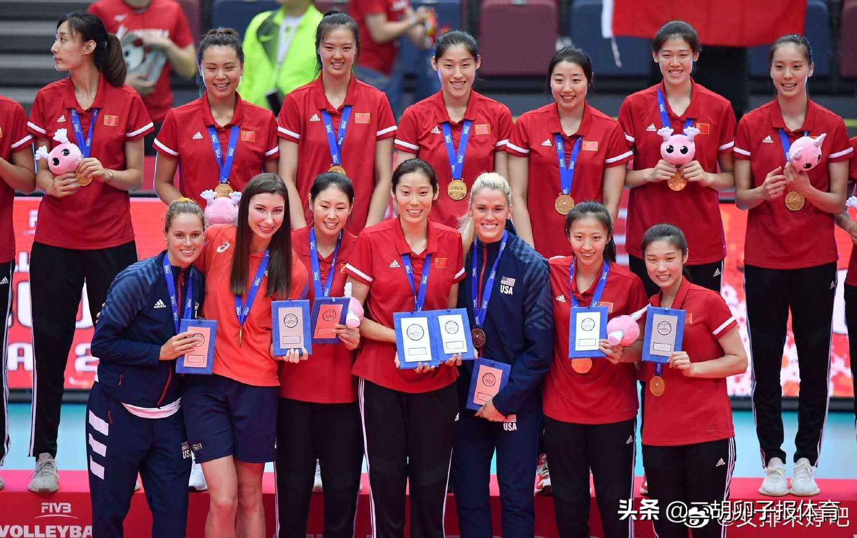 2019女排世界杯图文(回顾：2019年世界杯中国女排夺冠，四人入选最佳阵容)