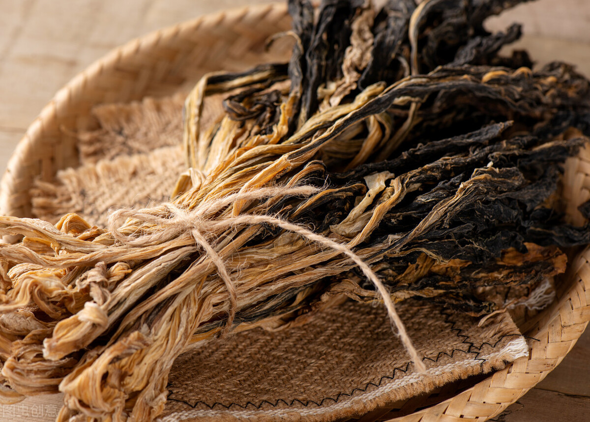 清明前后,记得晒这4种干菜,随吃随取保存久,加肉一焖特别香