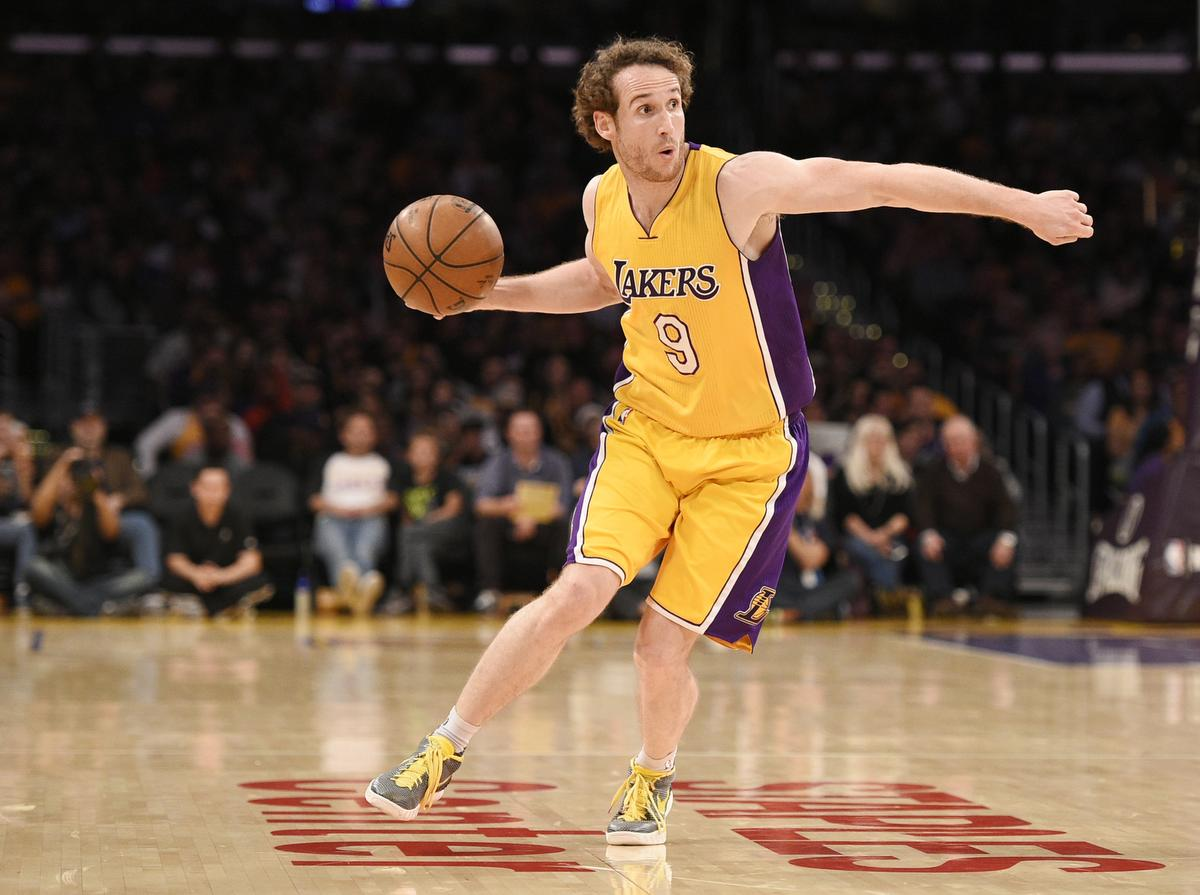 巴西籃球隊有哪些nba球員（巴西籃球史上的十大球員）