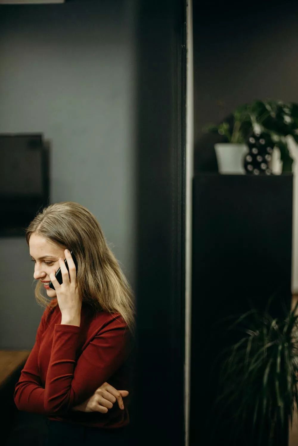 “打我手机”可不是“call my phone”，那应该怎么说？