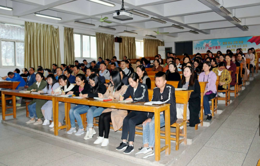 黑科大就“不雅视频”作出回应，谣言止于智者，传播者难辞其咎