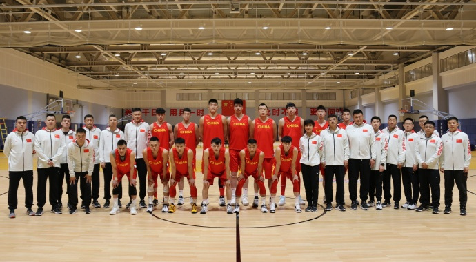 韩德君成男篮队长,李晓旭传来喜讯,贺天举复出倒计时)