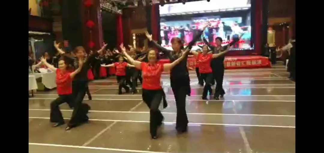 四川省健身交谊舞地区工作委员会及会员单位新春汇报展演活动