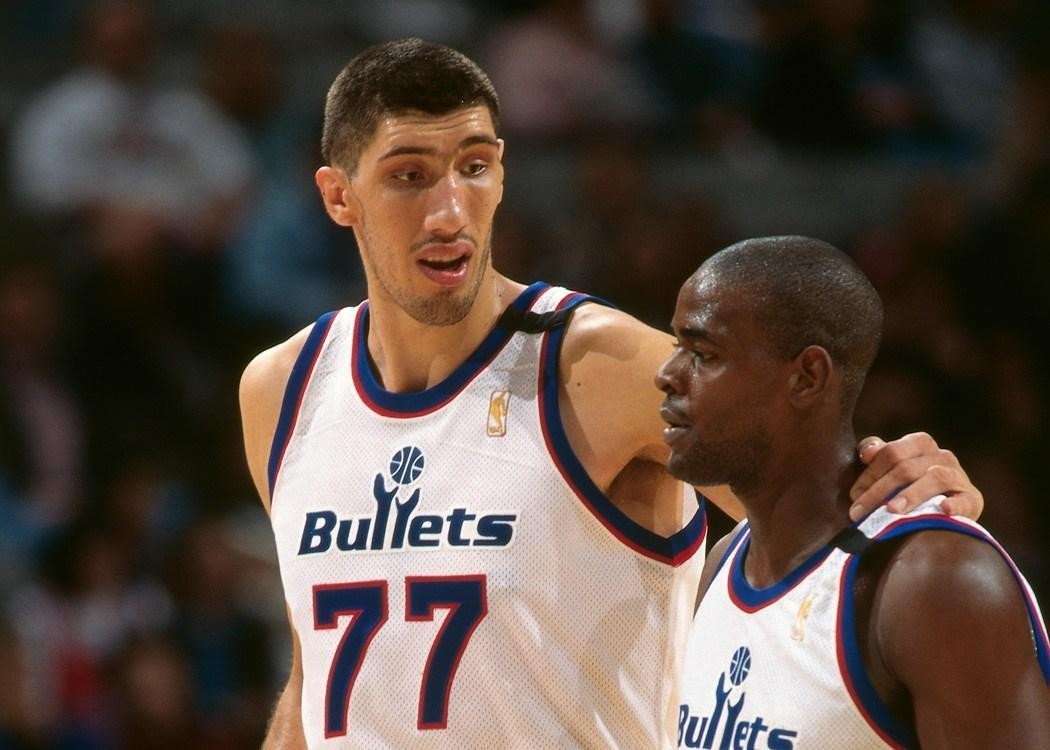 nba巨人有哪些人物（擎天一柱！盘点NBA最高的十大巨人球星：姚明仅排第五名）