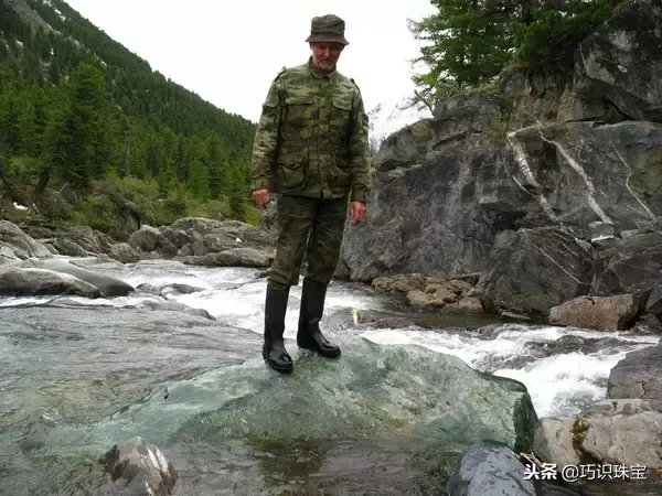 带你探索:14个月深入俄罗斯碧玉矿场——萨扬山脉