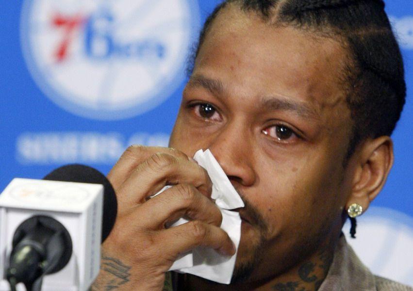 nba艾佛森为什么退役(从MVP到被迫改打替补，受尽队友白眼！这是艾弗森生涯末期的故事)