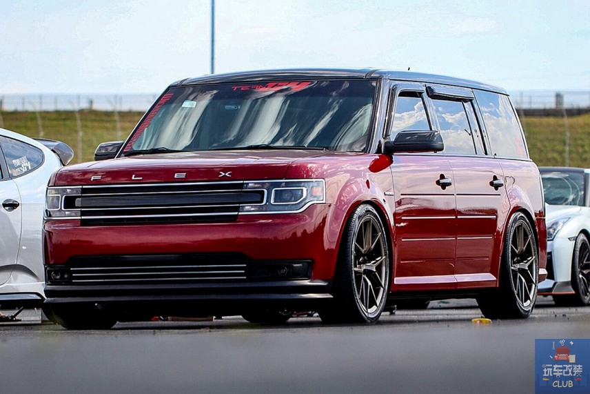 一辆“肌肉感满满”的全尺寸SUV！福特Ford FLEX