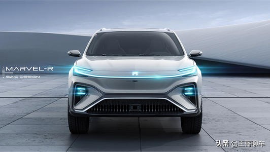 飞凡MARVEL-R4.8S破百，全球首款搭载5G通信模块