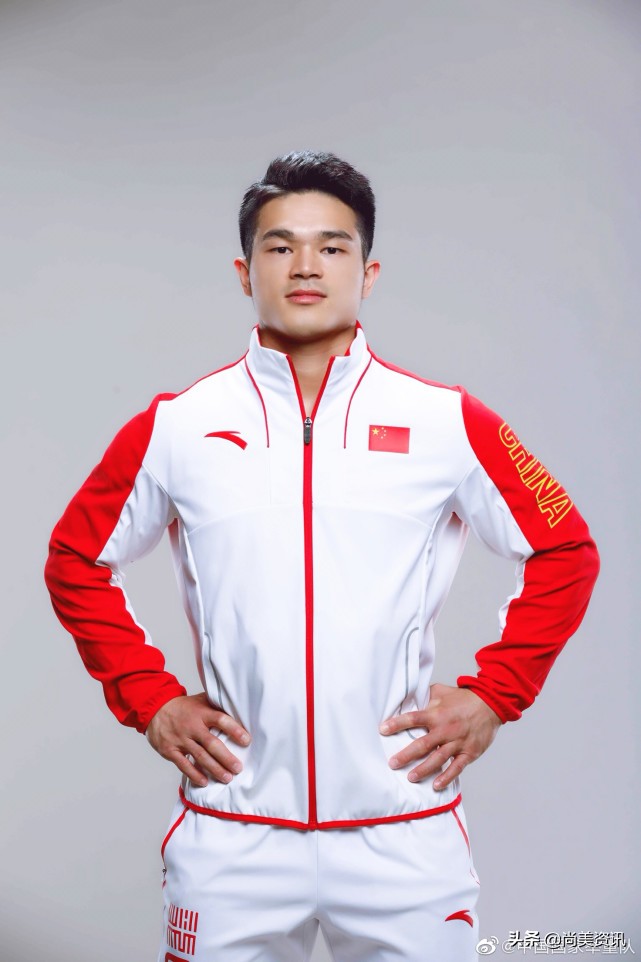 奥运会领奖牌的都有哪些人（东京奥运会奖牌榜中国位居榜首！前18名中国奥运金牌得主名单）