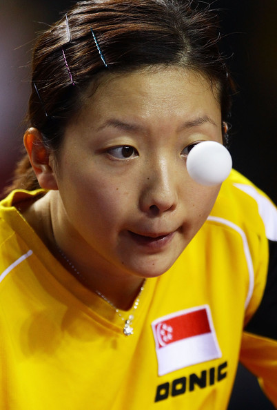 2008年8月15日,北京奥运会乒乓球女子团体半决赛,李佳薇率领新加坡队