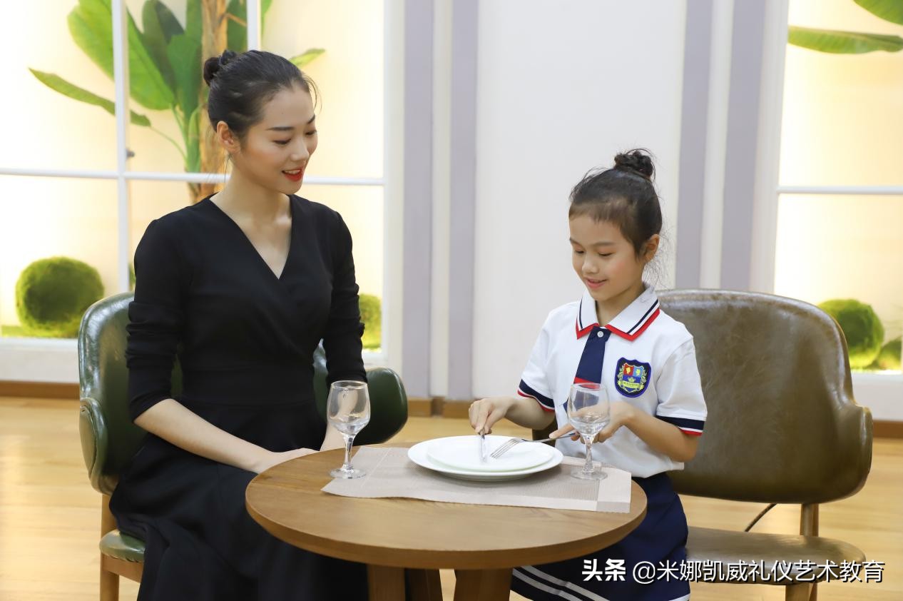 这是什么神仙父母教出来的孩子，竟如此优秀