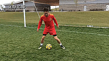 足球运动员训练计划（29个足球步法训练以及训练计划）