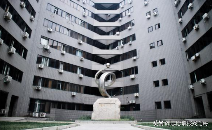 广西高考分数出炉！文科分数整体上升，来看看你能上什么大学