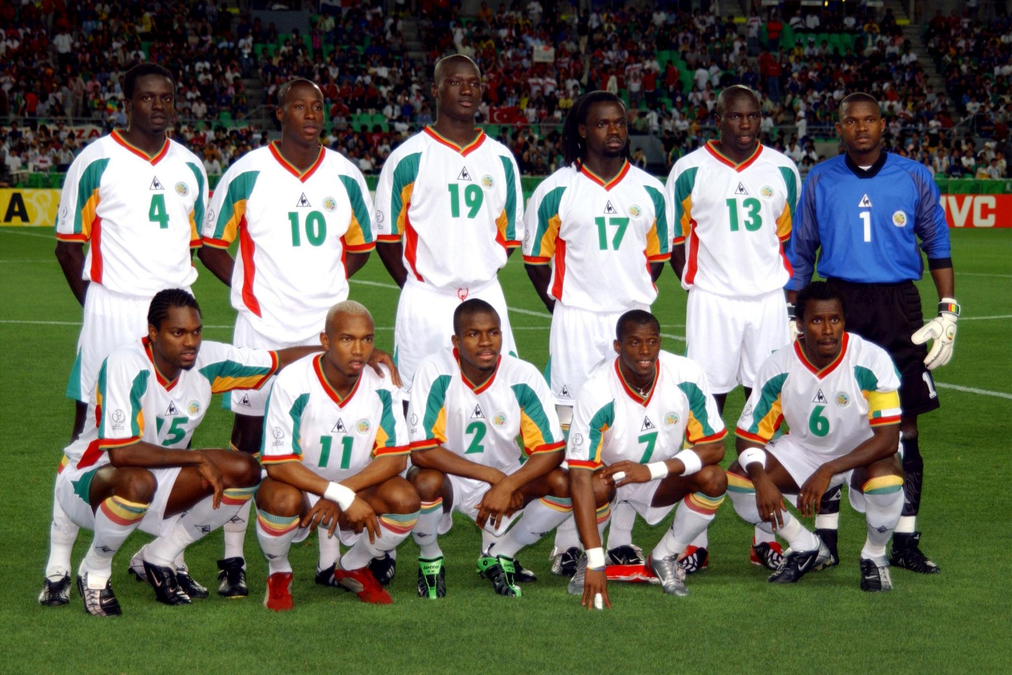 2002世界杯最大的黑马（2002年世界杯最抢镜的非洲球队：1支成为黑马，另1支的球衣很独特）
