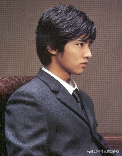 韩剧年轻帅照！李政宰郑雨盛是神级，元斌难忘，20多岁玄彬好青涩