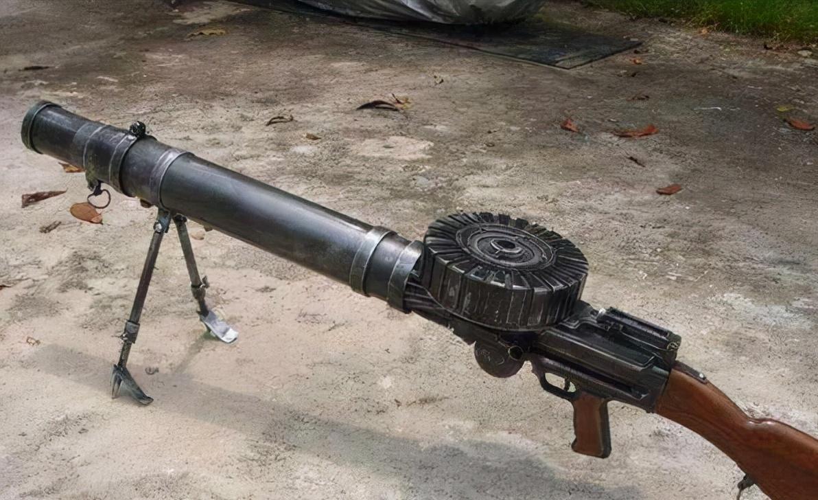 “刘易斯”轻机枪，怎么看都像是一具火箭筒？